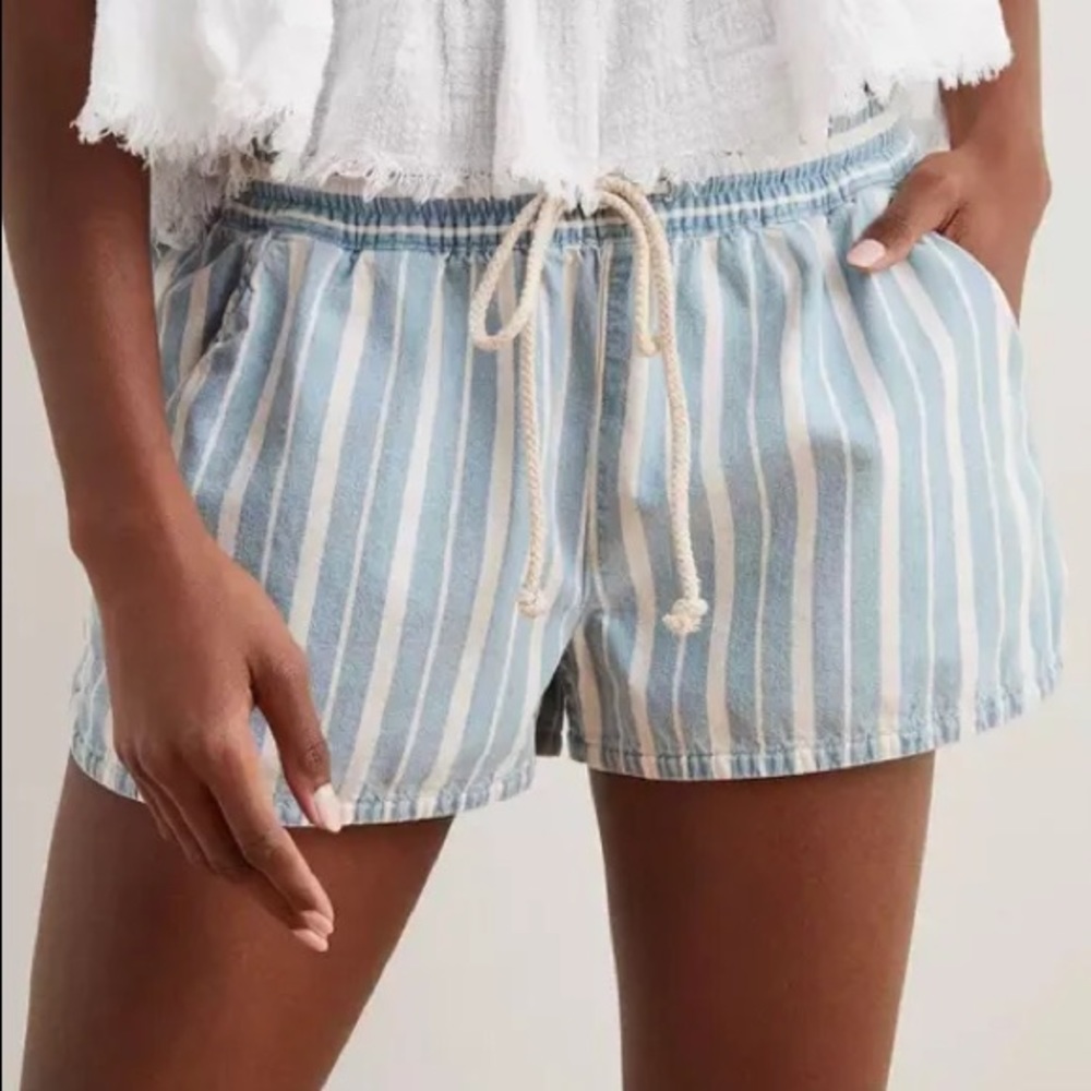 Aerie pinstripe shorts size XXL
